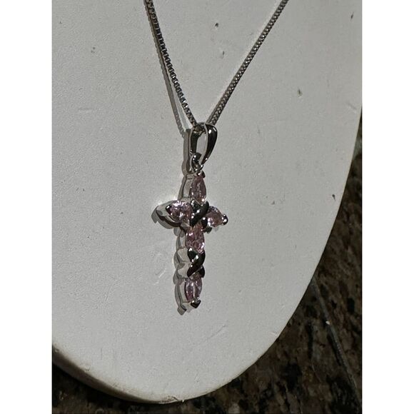 18 in.² silver Italian snake chain with pink cz cross - Picture 3 of 6